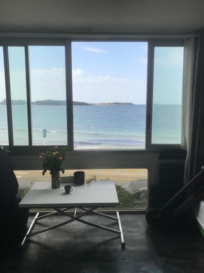 T2 Les Pieds Dans L Eau Vue Mer Apartment Six-Fours-les-Plages Luaran gambar