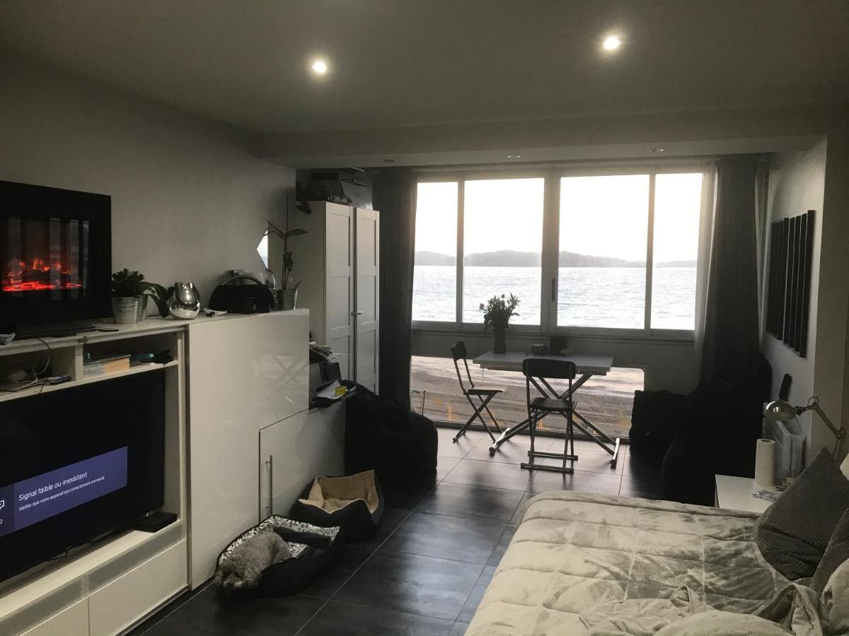 T2 Les Pieds Dans L Eau Vue Mer Apartment Six-Fours-les-Plages Luaran gambar