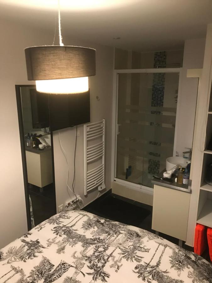 T2 Les Pieds Dans L Eau Vue Mer Apartment Six-Fours-les-Plages Luaran gambar
