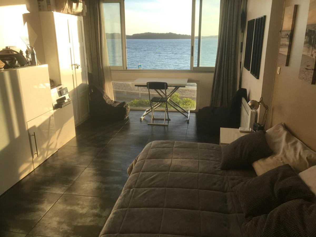T2 Les Pieds Dans L Eau Vue Mer Apartment Six-Fours-les-Plages Luaran gambar