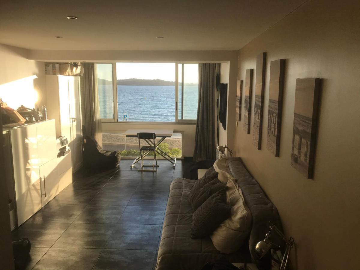 T2 Les Pieds Dans L Eau Vue Mer Apartment Six-Fours-les-Plages Luaran gambar