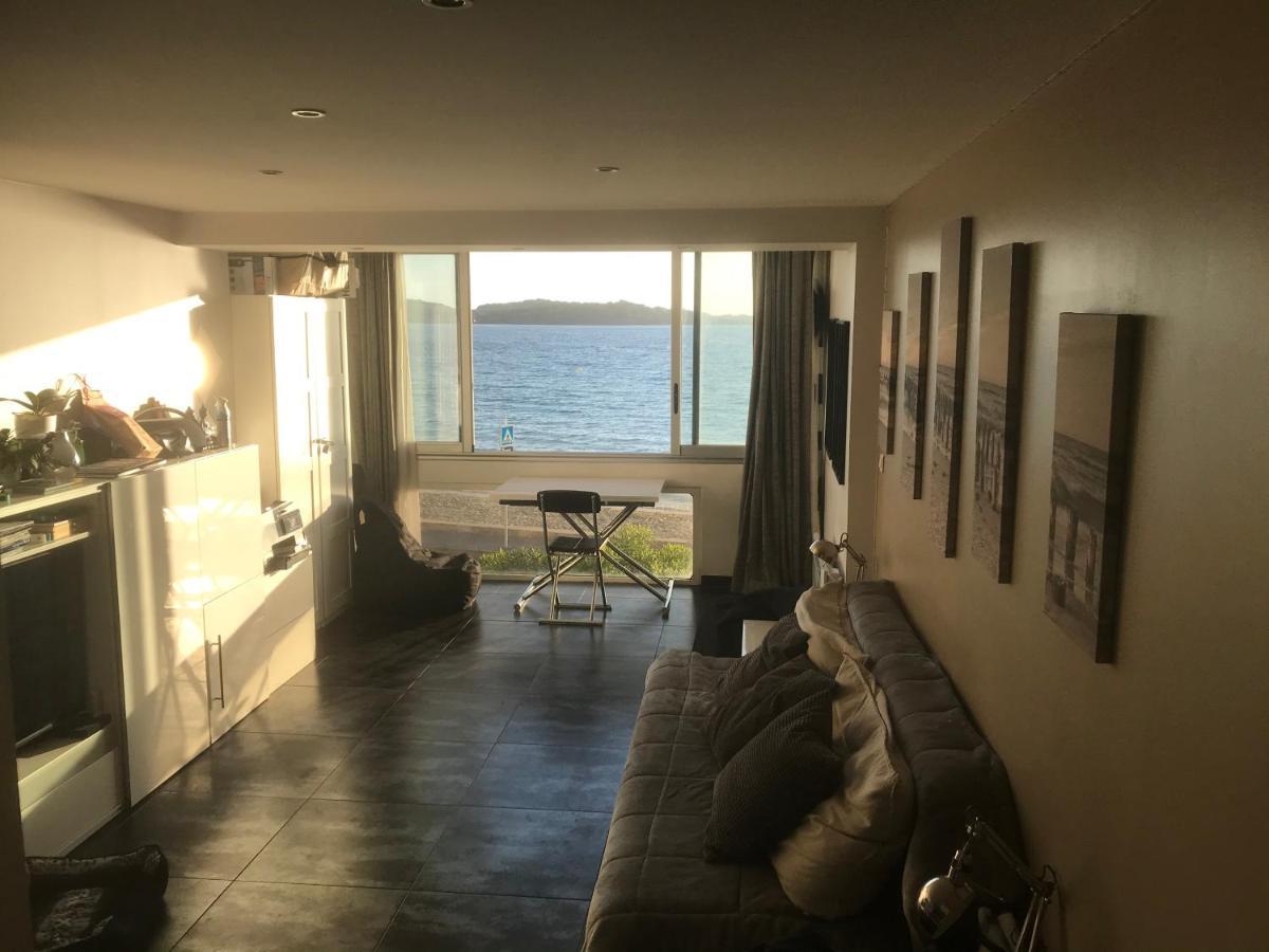 T2 Les Pieds Dans L Eau Vue Mer Apartment Six-Fours-les-Plages Luaran gambar